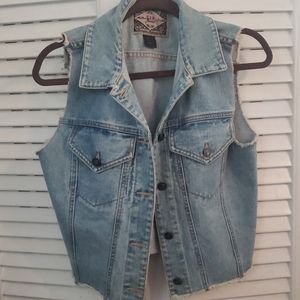 Express sleeveless denim jacket